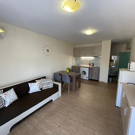 Rich-3 Sp Aparthotel