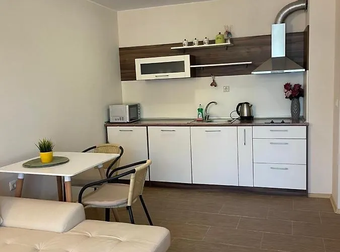 Hotel apartamentowy Rich-3 Sp Rawda