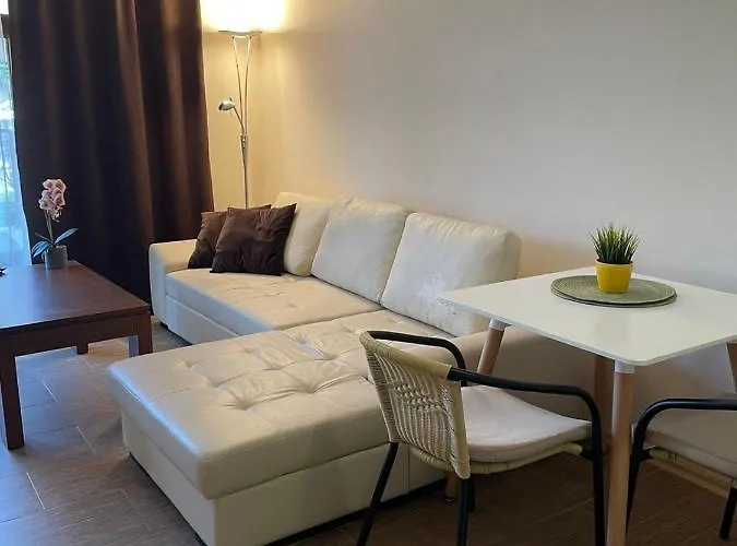 Hotel apartamentowy Rich-3 Sp Rawda