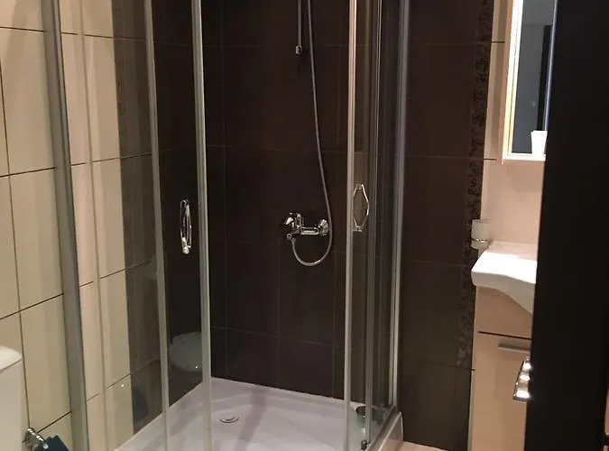 Hotel apartamentowy Rich-3 Sp